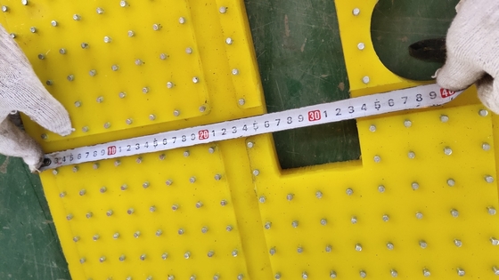 Op maat gemaakte PU Anti Skid Mat 30mm ZP275 voor boorrotatie tafel
