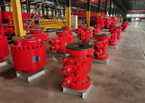 Handmatige dubbele ram BOP-druk 5000PSI 7-1/16" olieveld boorontploffing voorkomer