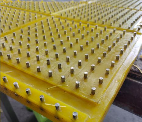 Gele draaitafel PU Materiaal Antislipmat Slijtvast Ontwerp Voldoet aan ISO 9001 Eisen Ideaal voor Zwaar Gebruik