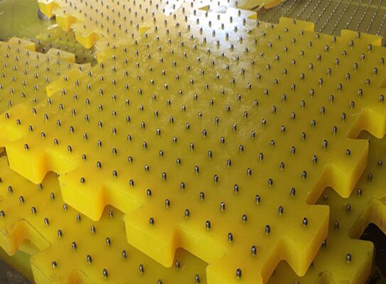 Polyurethane draaitafel Anti-slip Mat Treksterkte 45Mpa ISO 9001 Geschikt voor boorplatformomgevingen
